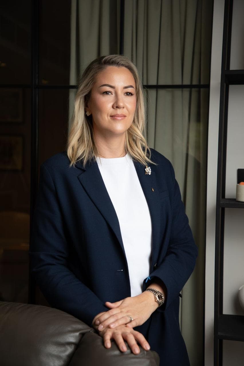 Victoria Lancaster - Professional Portrait