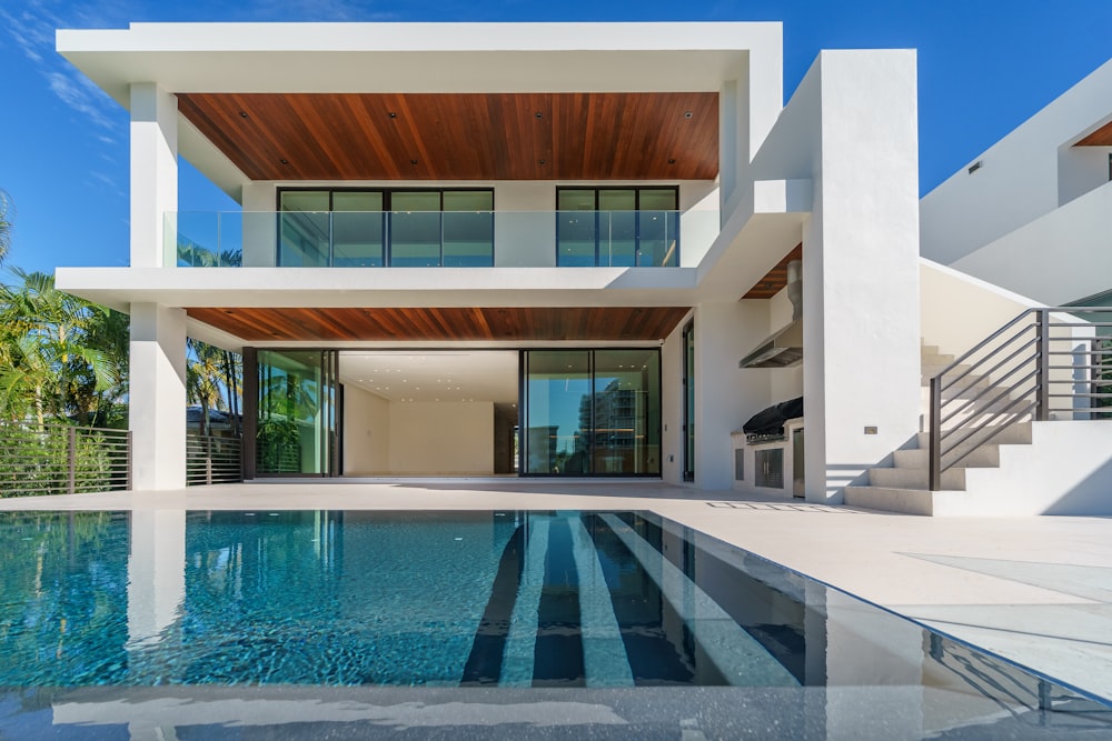 Luxury Villa in Dubai Marina